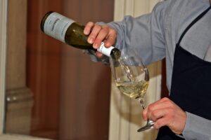 ソムリエが選ぶおすすめのワイングiftは？